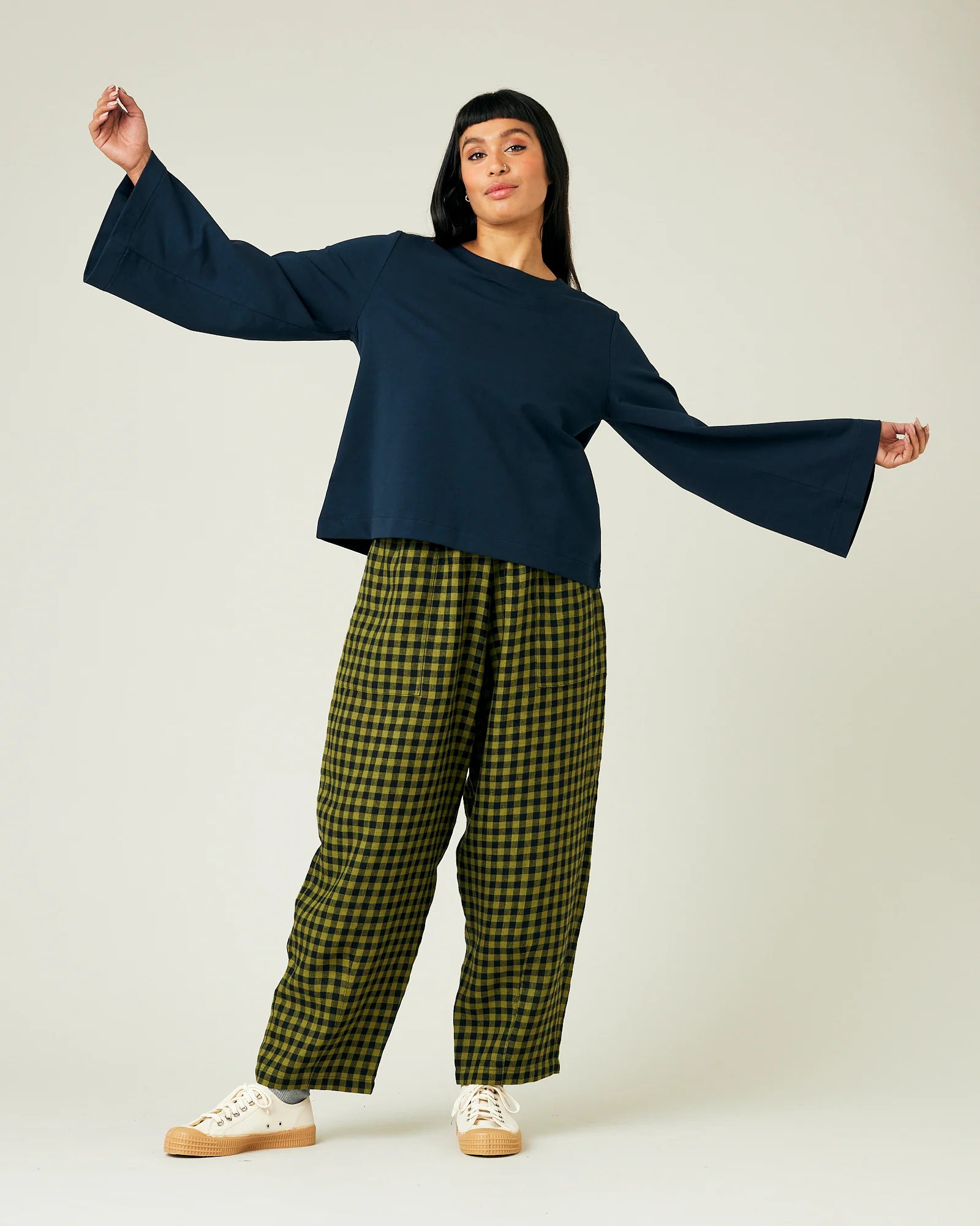 Huxley Green Gingham Linen Trousers - Image 10